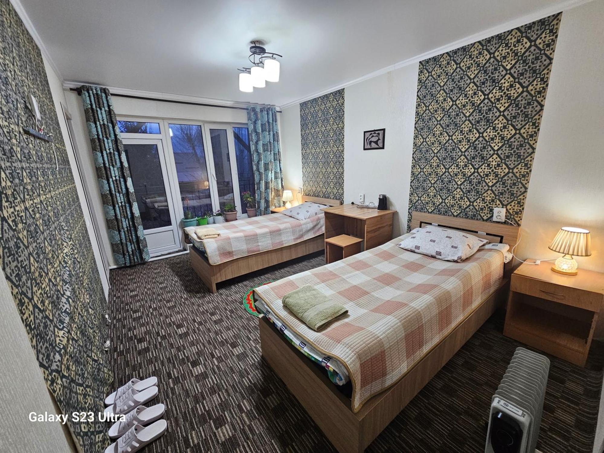 Guest House Mira Kochkor 외부 사진